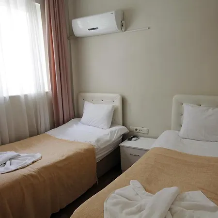 Otel Life 3*