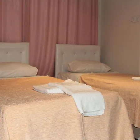 Otel Life 3*