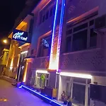 Life Hotel 3*