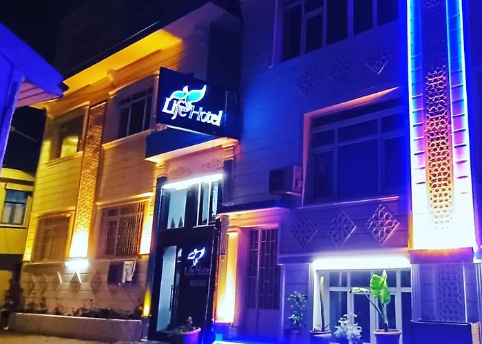 Life 3* אנטליה