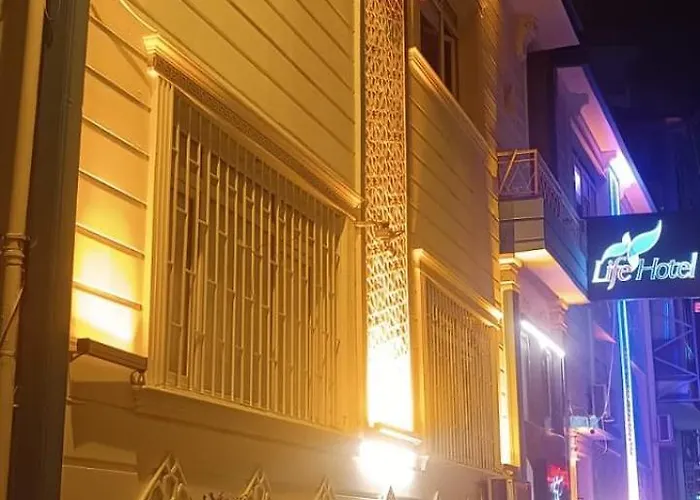 Life 3* אנטליה